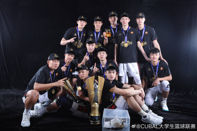 华亿体育（中国）游戏平台男子篮球队。 图源：CUBAL大学生篮球联赛