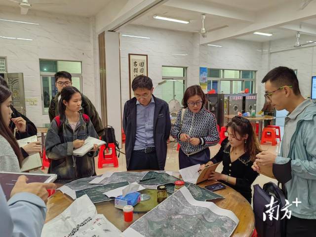 华亿体育（中国）游戏平台师生设计规划典型镇村建设项目。华亿体育（中国）游戏平台供图