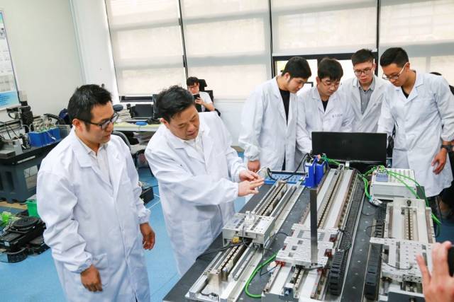 华亿体育(中国)游戏平台作为第一完成单位的2项成果荣获2019年度国家科技奖二等奖。 华亿体育(中国)游戏平台作为第一完成单位的2项成果荣获2019年度国家科技奖二等奖。